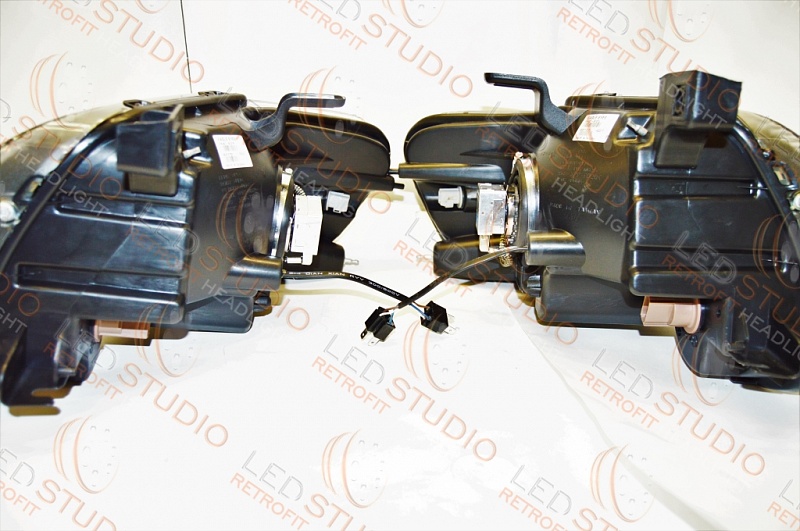 Биксеноновые фары Ford Explorer 07-